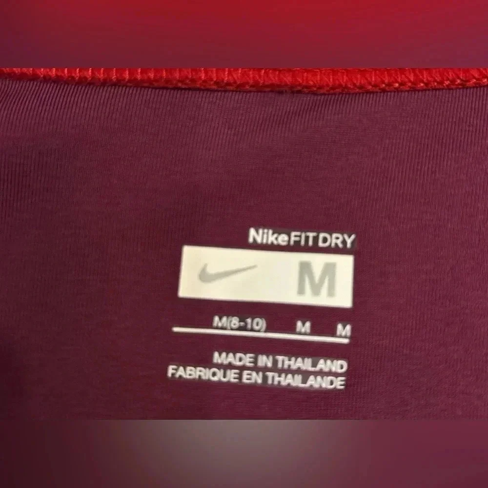Nike Womens SZ M Fit Dry Short Sleeved Burgundy Red Shirt‎ Mesh Side Vent Shirt